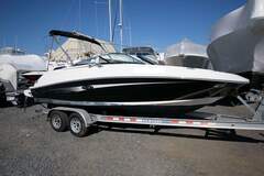 Sea Ray 220 Sundeck - picture 1