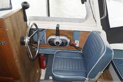 Hardy Marine 20 Pilot - picture 5