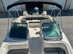 Chaparral 210 Suncoast Deluxe - фото 9