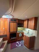 Cruisers Yachts 3672 Express Platinum Series - picture 5