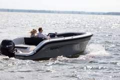 Topcraft 627 Tender - picture 8