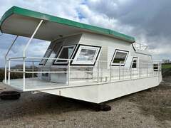 Houseboat WITH Engine - foto 1