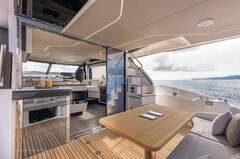 Absolute Yachts 47 Fly - Bild 7