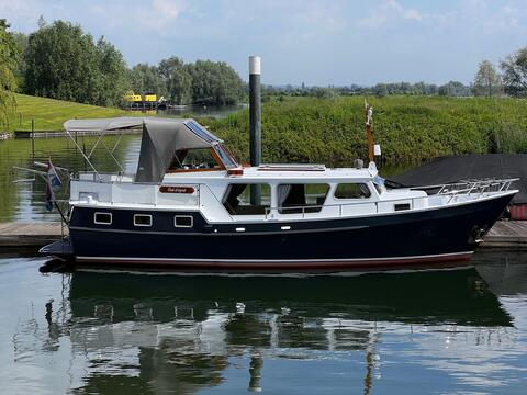 Motor Yacht Van Dongen Trawler 12.20 AK