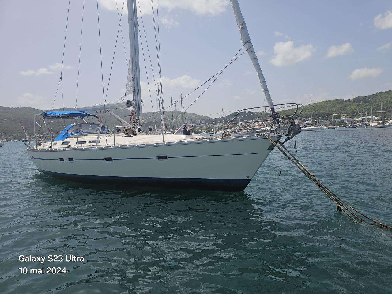 Bavaria 44 Holiday - picture 2