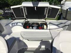 Chaparral 23 SSi - picture 7