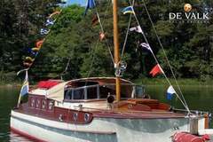 Classic Motor Yacht - picture 5