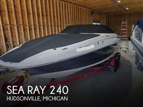 Sea Ray 240 Deck Boat