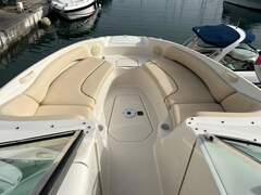 Sea Ray 240 Sundeck - picture 8