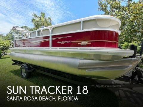 Sun Tracker Party Barge 18 DLX