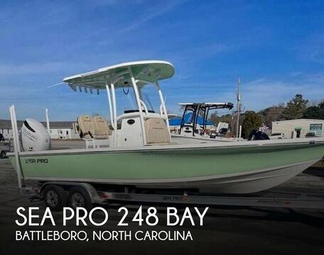 Sea Pro 248 bay