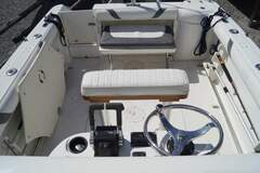Boston Whaler Outrage 240 - picture 5
